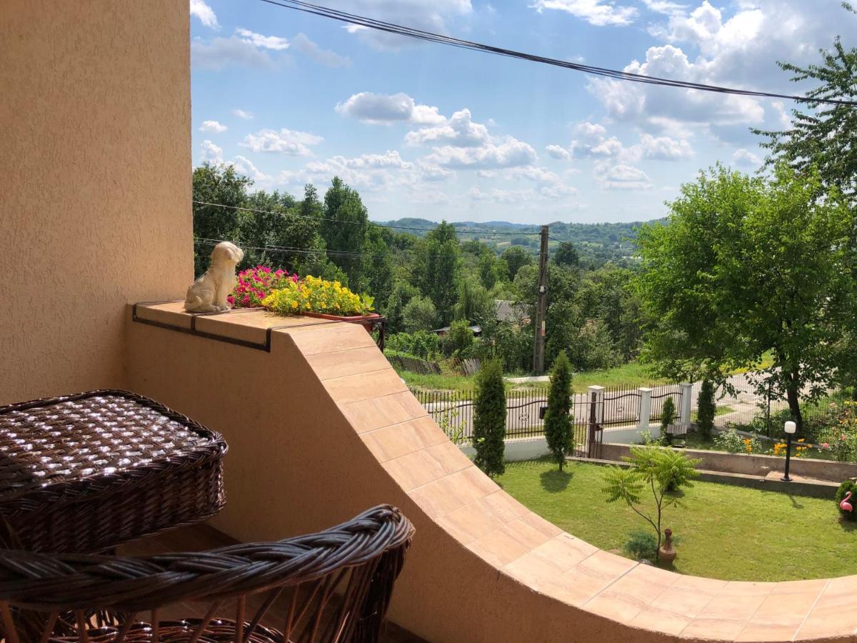 Casa Paunescu Milostea Esterno foto