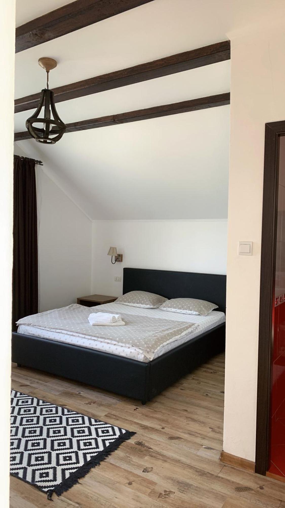 Casa Paunescu Milostea Esterno foto